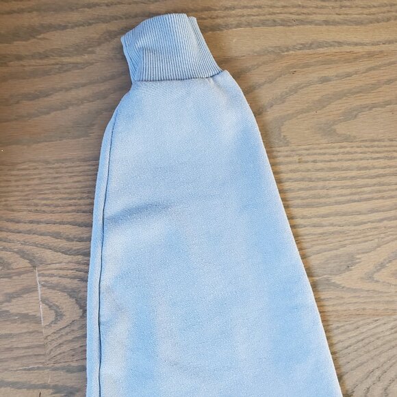 ALO Yoga Women's Light Blue Sweatshirt - Picture 3 of 5